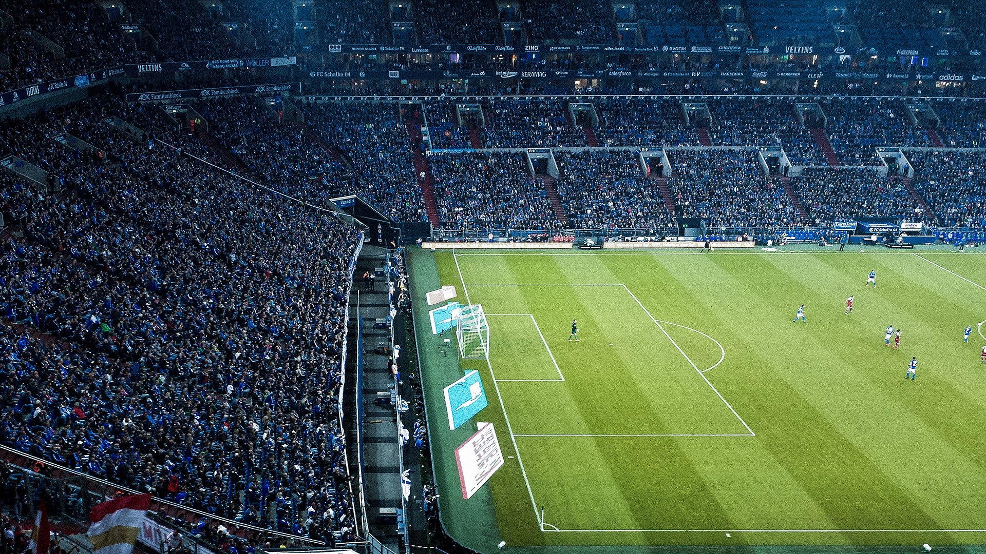 奥地利手术刀击溃曼联，卡马文加化身装甲手术刀