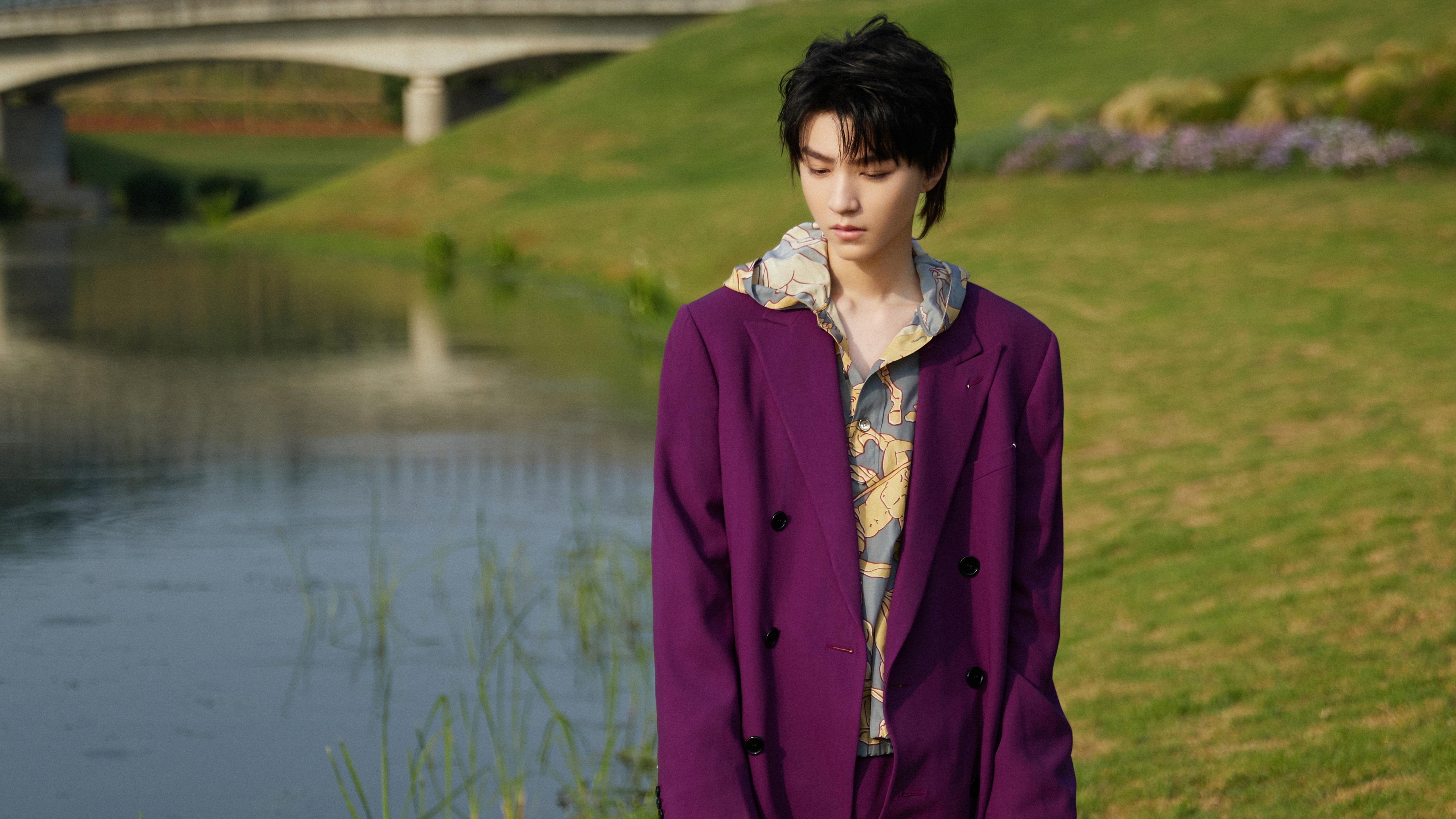 宇宙碰撞，当尼克斯拿下广东队，班凯罗在平行西决的篮球奇迹