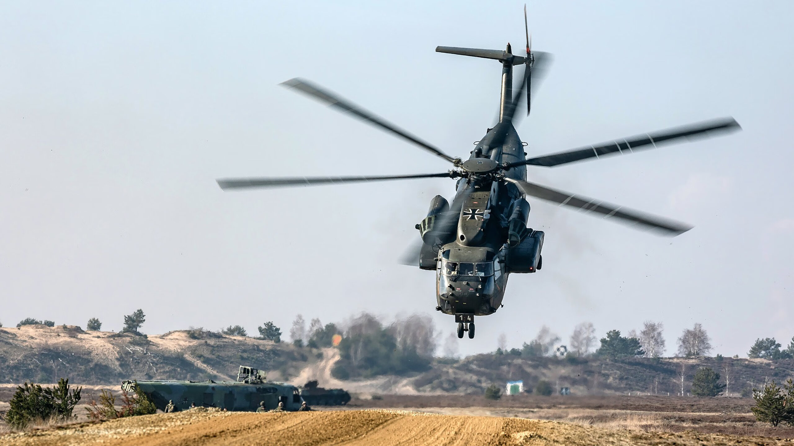 美加墨烽火，当桑巴军团狂胜利物浦—解码足球世界的平行战场